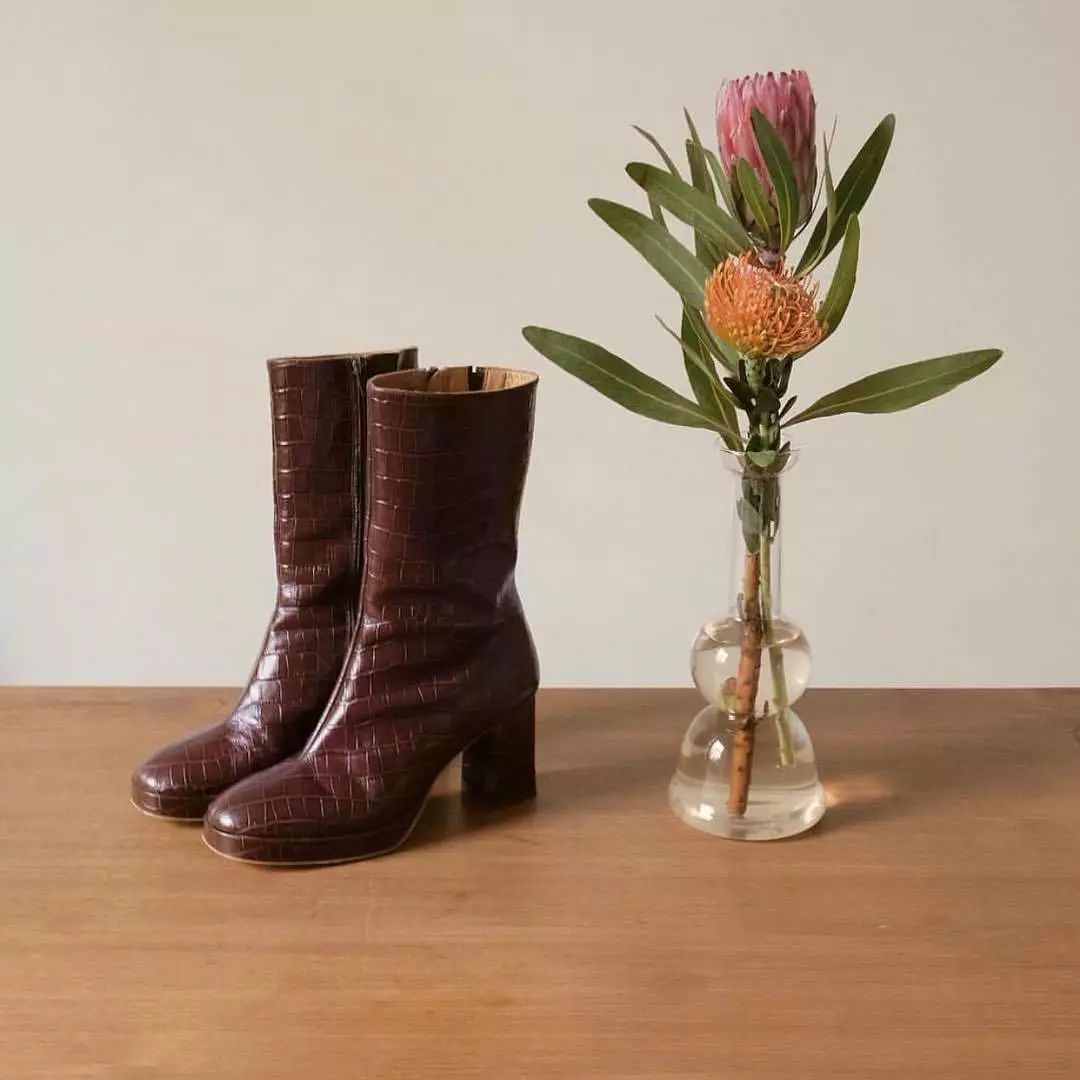 秋冬流行的靴子就买这3双,今年冬天必入款靴子