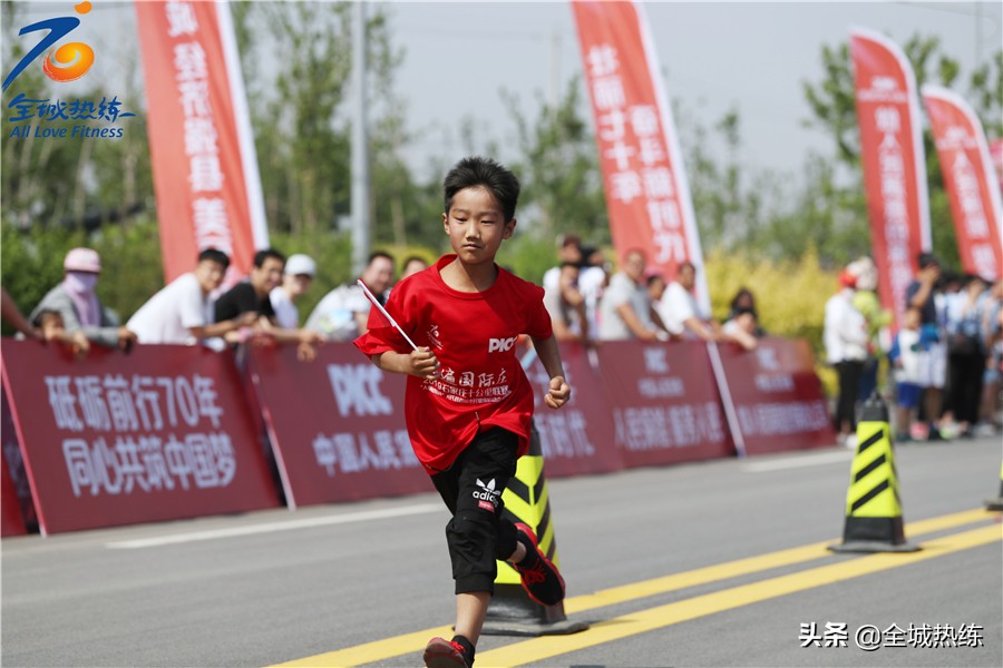 “跑遍国际庄”2019石家庄十公里联赛暨元氏县马拉松赛活力开跑