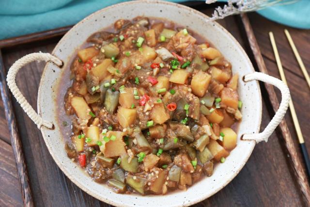 口臭吃什么维生素效果最好女性,碱性食物去口臭