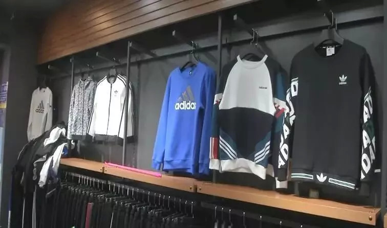 步行街耐克折扣店是假的吗,长春的耐克打折店