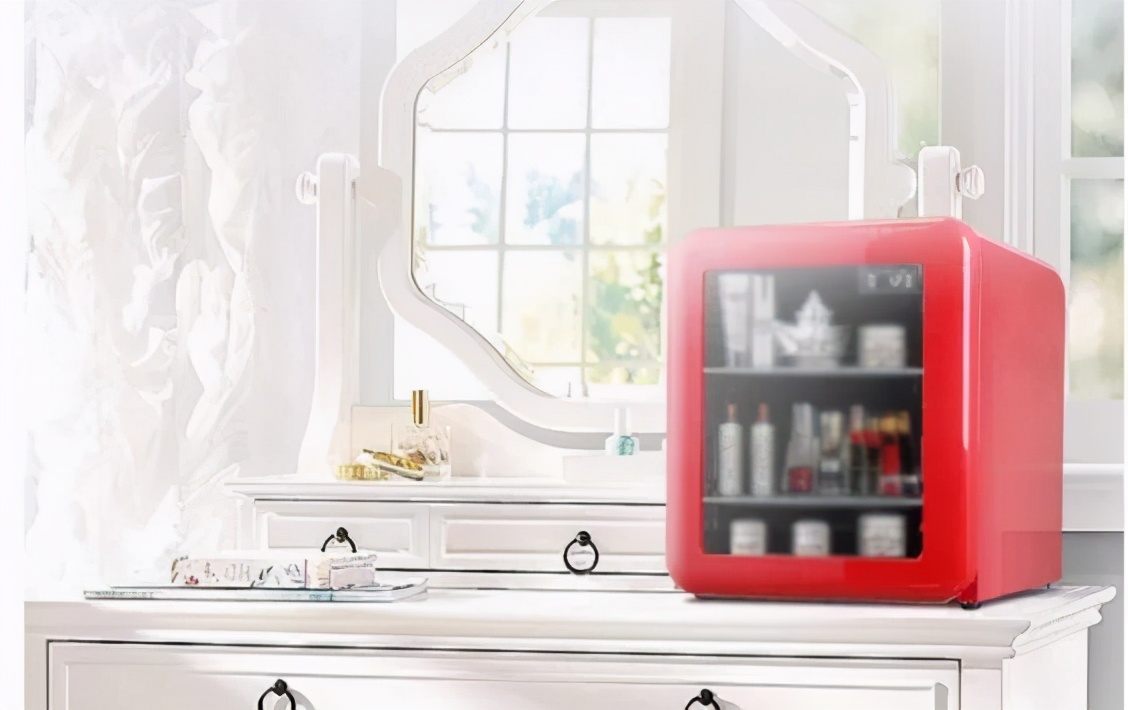 口红晒化了可以放冰箱吗,口红化了怎么办不掉色