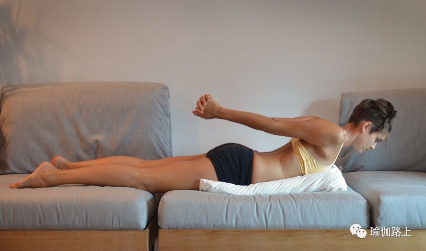 睡前瑜伽60分钟完整版健康养生,睡前瑜伽助睡眠15分钟床上瑜伽