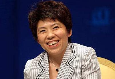 邓亚萍谈10年前“下跪”事件：剑桥大学礼数繁多，我并没有跪教皇