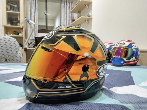 rx7x是街盔还是赛盔,arairx-7x头盔带刀侍卫拆箱