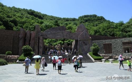 七龙潭大峡谷,龙潭大峡谷五龙庙
