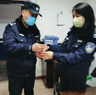 为群众办实事｜西安红缨路派出所：红缨路上“花”芬芳，英姿飒爽志飞扬