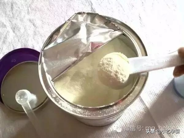喂100毫升奶粉兑多少水,冲110毫升的奶要几勺奶粉