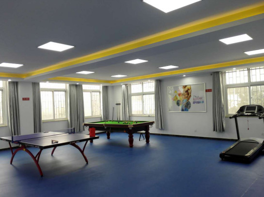 郑州中原区免费运动场地,郑州免费开放的体育场馆名单