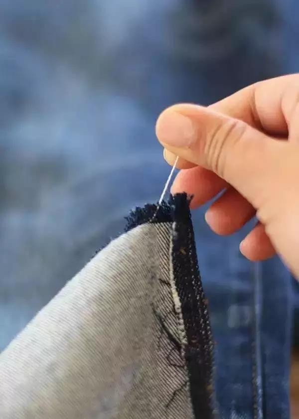 牛仔裤怎么改造成破洞流苏,旧牛仔裤腿简单变裙子