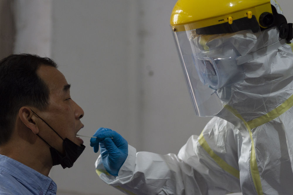 风雨无阻疫情防控不松懈,风雨无阻防疫必胜