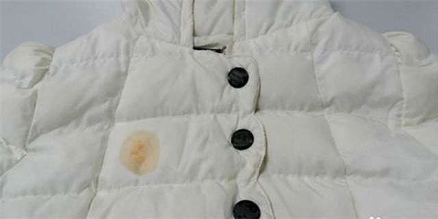 妙招羽绒服脏了有黄渍,冬天羽绒服脏了用这个擦一擦