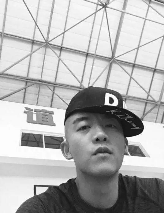 刘昊然和彭于晏有什么区别,刘昊然彭于晏最新消息