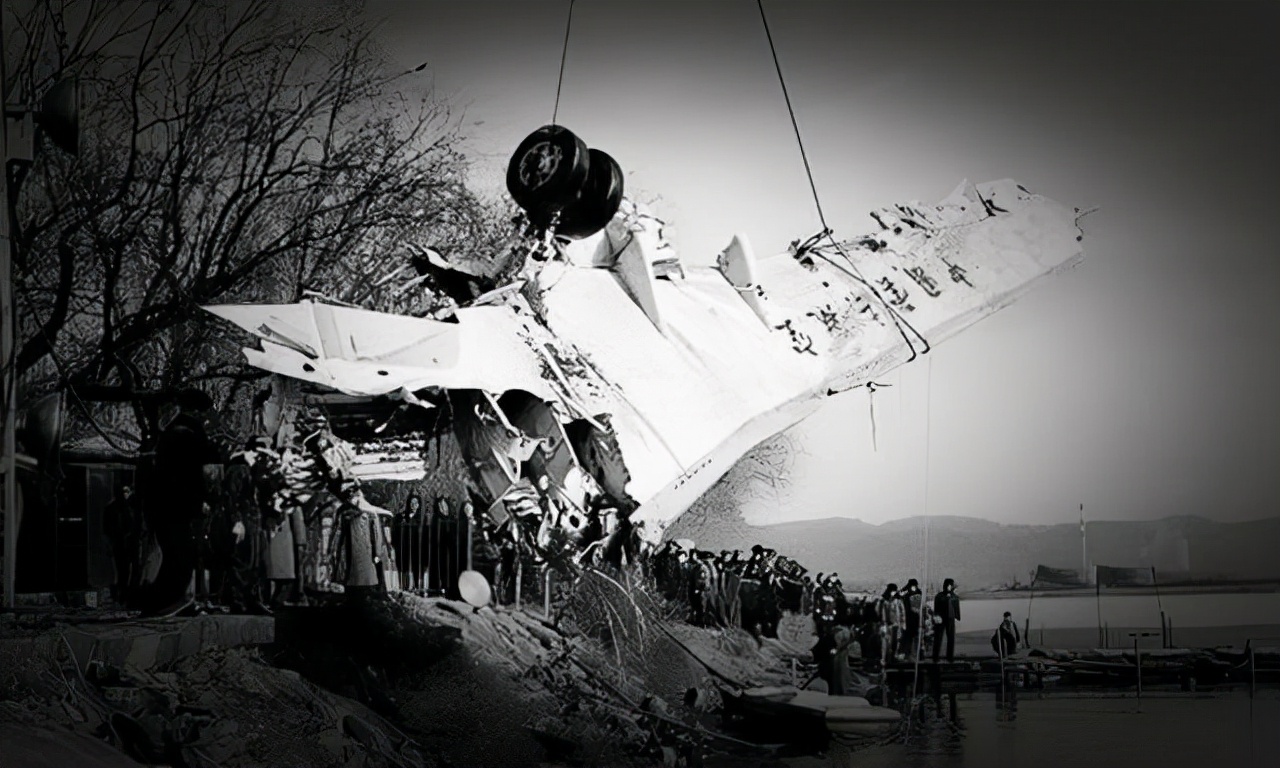 大连5.7空难机长果断坠海,大连五七空难在蟹子湾吗