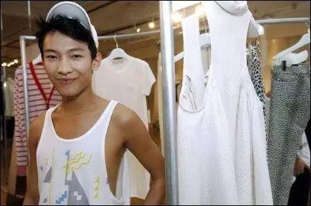 看时装周秀场vlog,时装周的深度解析