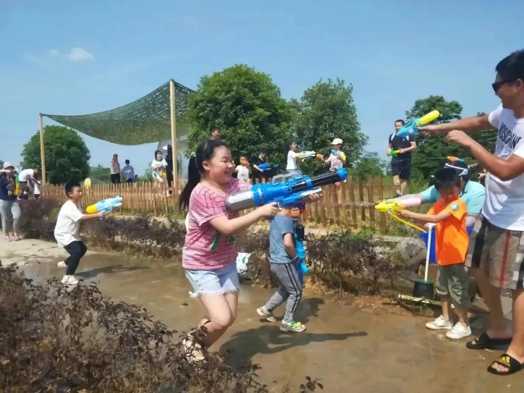 鎵垮寘浣犵殑澶忔棩,鎵垮寘浣犵殑澶忔棩绮惧僵鐗囨