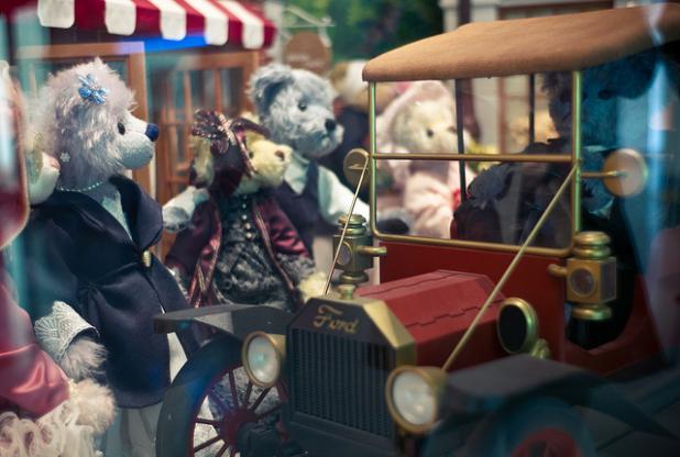 此国爱脸又常丢脸，最适合吃喝玩乐的岛，险些失误划给别国