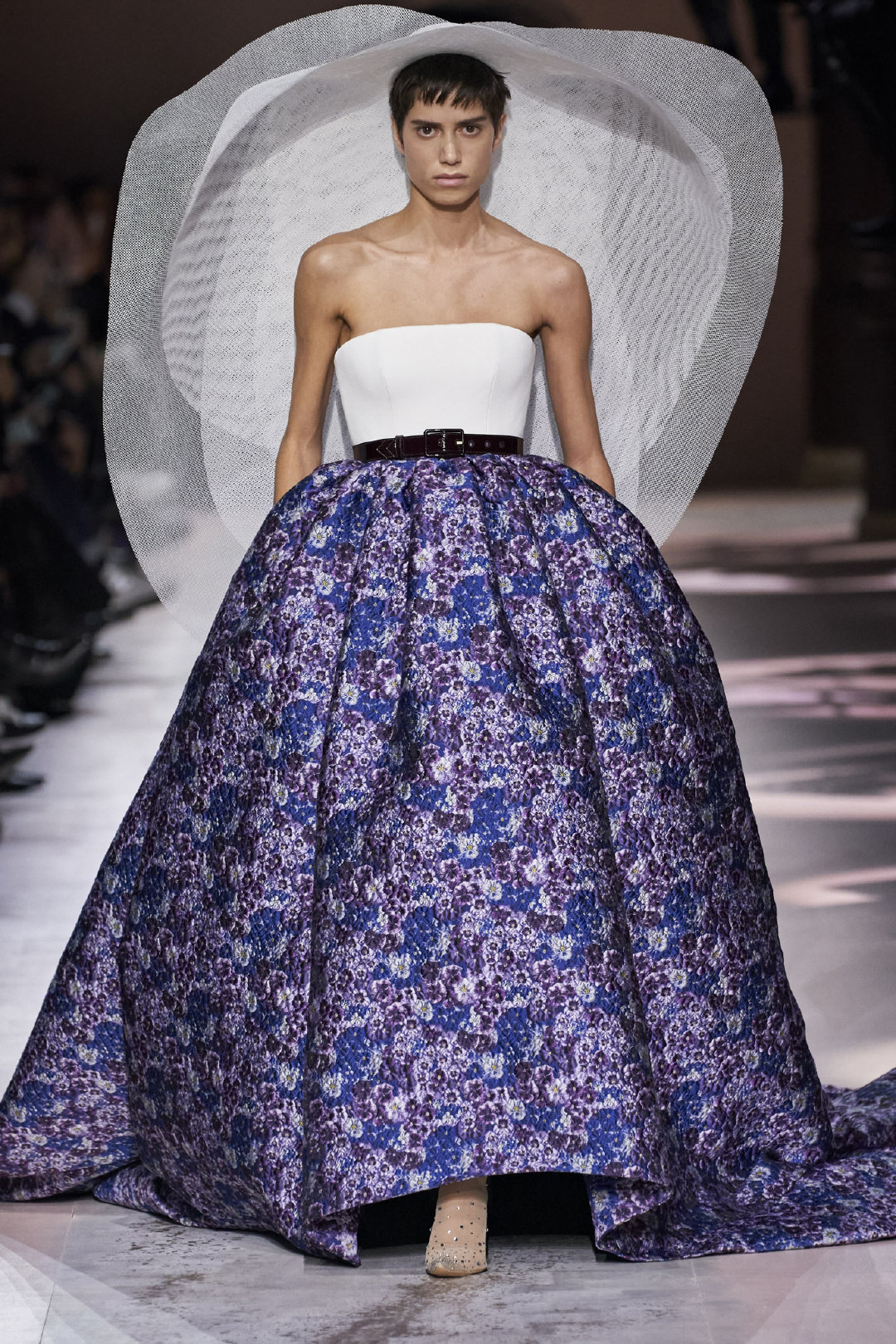 纪梵希2022高定革纹系列,纪梵希2020春夏高定系列