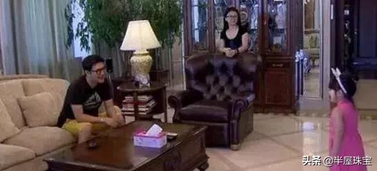 李湘晒奢华珠宝 (李湘戴的珍珠项链)