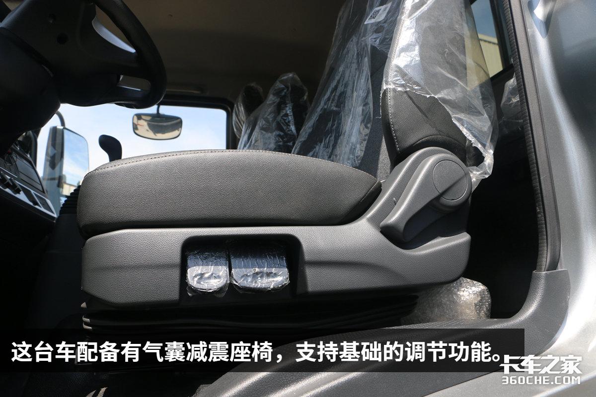 搭载东康4升动力,匹配5.2米长货厢,实拍5.2米凯普特星云载货车