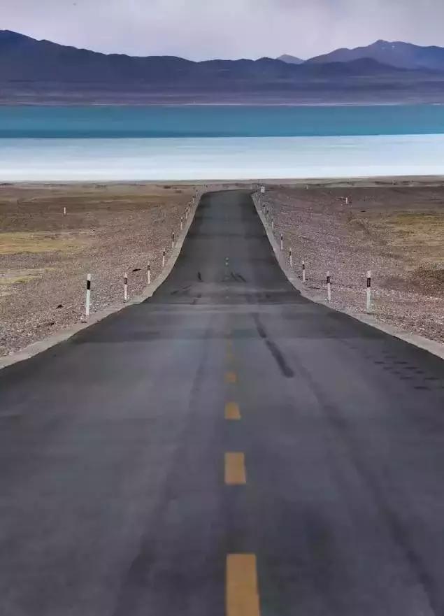 世界上海拔最高的公路！中国最神奇的天路！比川藏线还险10倍！