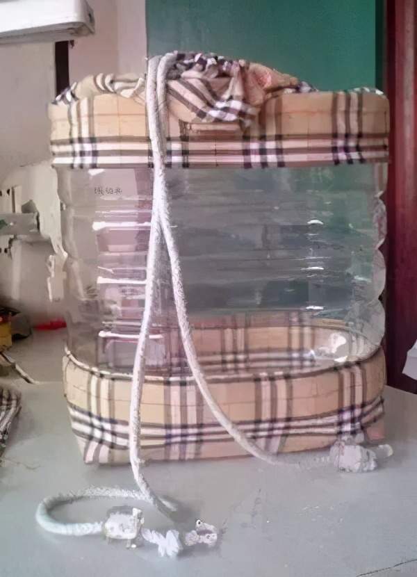 塑料瓶做家里可以用的东西,用塑料瓶做家里又漂亮又好的东西