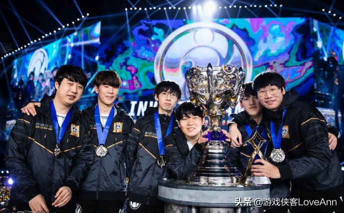 s18冠军皮肤,s1赛季到s8赛季的所有皮肤