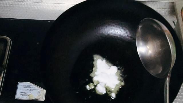 别再吃大盘鸡了！很多吃过的人为啥做不到？试着炒一次，忘掉很难