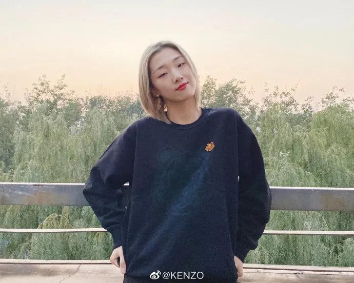 champion秋冬款卫衣潮,champion无帽卫衣推荐