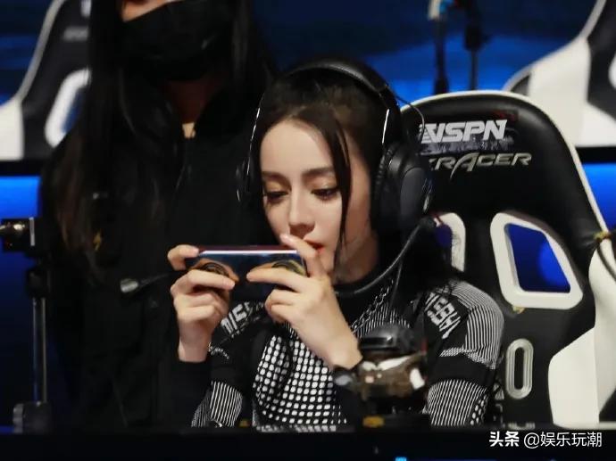 迪丽热巴人间富贵花舞蹈,人间富贵花迪丽热巴完整