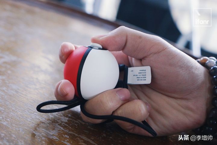 用精灵球捕捉宝可梦游戏,用宝可梦球抓人类