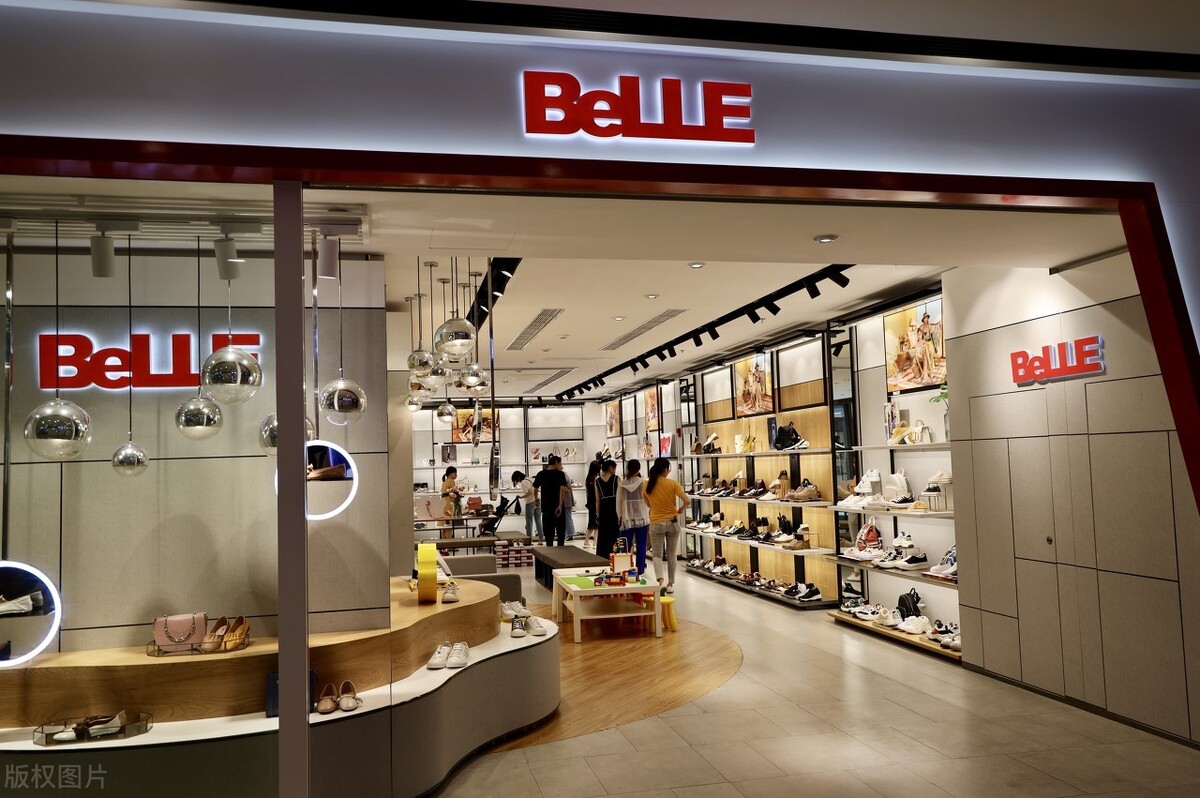 年轻人为啥不买手机了,达芙妮有必要买吗