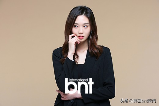 手背上黑色素沉淀很多斑点怎么办,脸上斑点越来越多教你如何淡斑