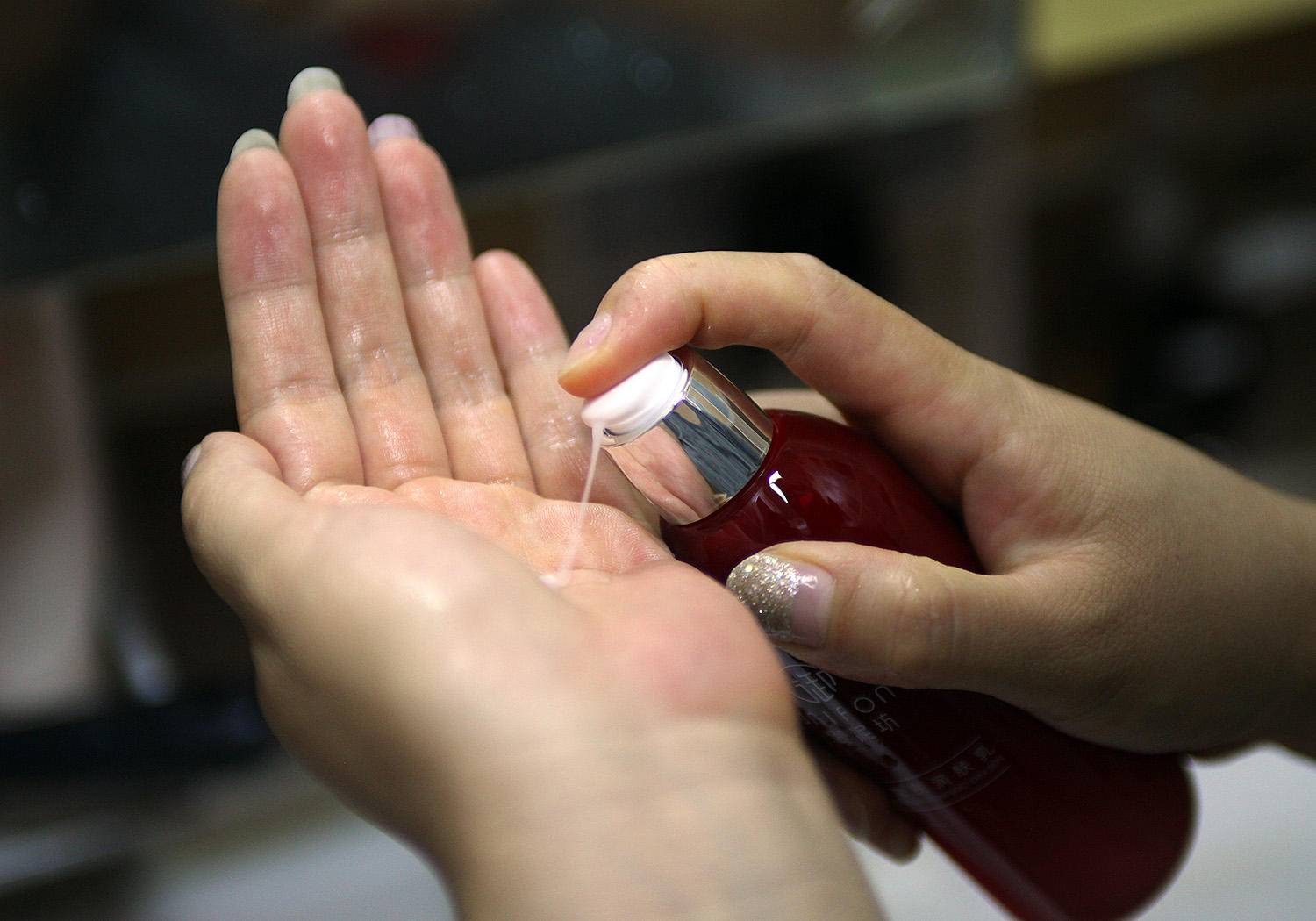 御泥坊美白淡斑套装测评,护肤美白套盒