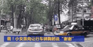 “妈妈，我美吗？”：孩子，这2点比美貌重要10000倍