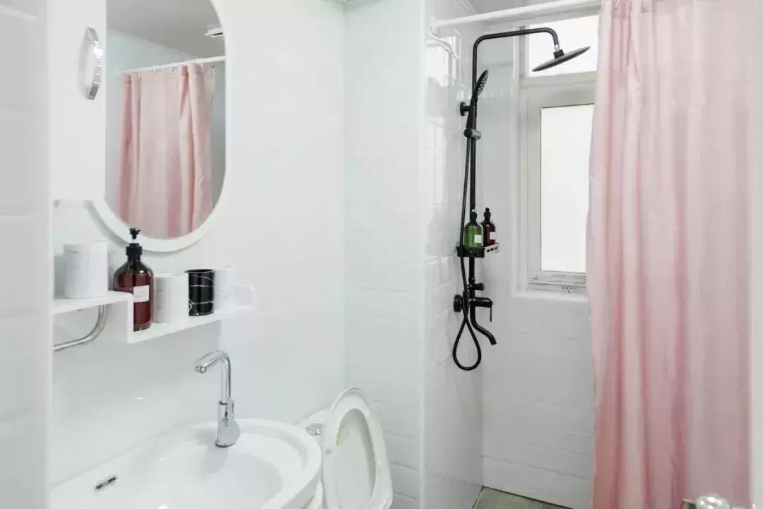 爆改上海25平三角形房,花10万改造45平小破房