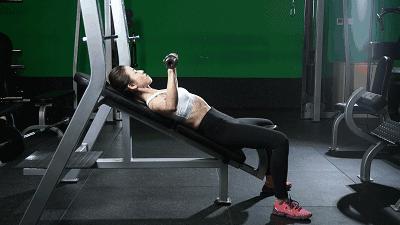 断奶后胸严重缩水吃什么快速丰胸,胸缩水下垂怎么锻炼