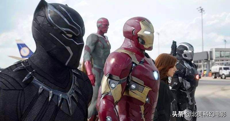 黑豹振金战衣和钢铁侠纳米盔甲,黑豹振金盔甲