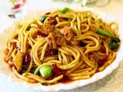 为啥全国人都想来新疆旅游,为什么全国人喜欢大连