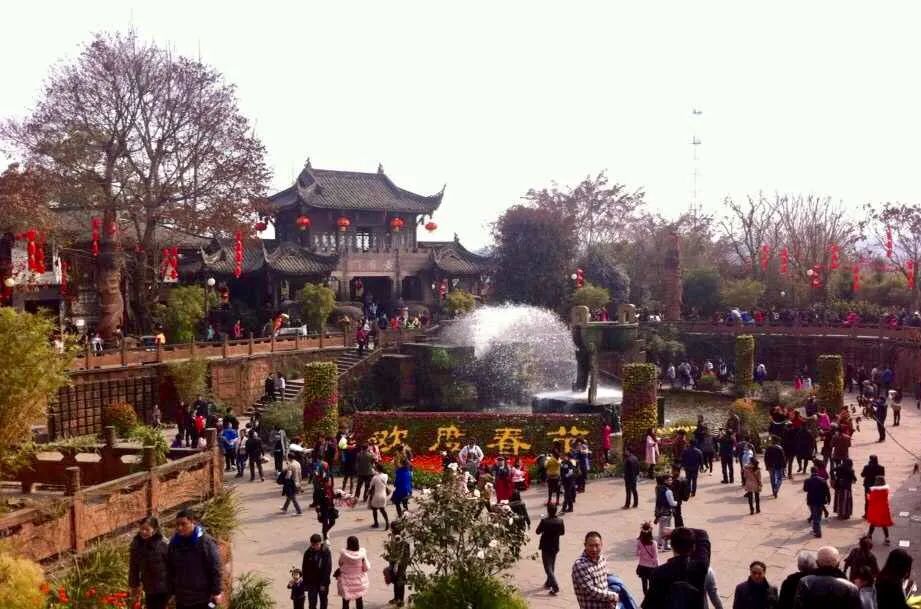 漫步天府之国黄龙溪古镇,成都黄龙溪鹿溪河