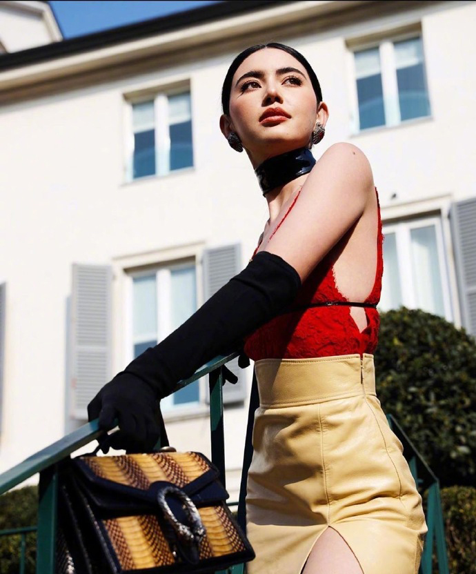 盘点韩国女明星为博眼球有多拼,柳岩泰国明星