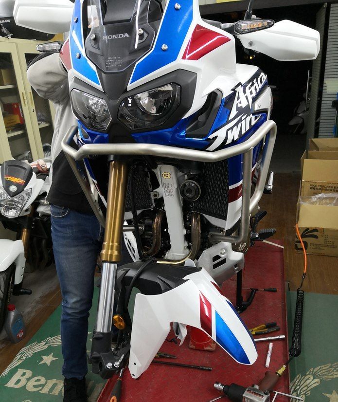 拿下信仰之车：本田非双；坐高改到870越野如履平地，就是红灯累