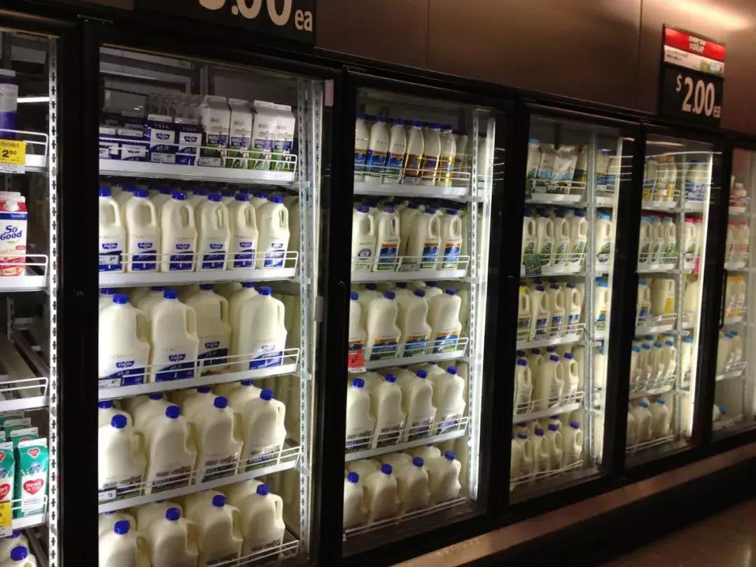 脱脂牛奶真的可以减肥吗,喝脱脂奶粉真的能减肥吗