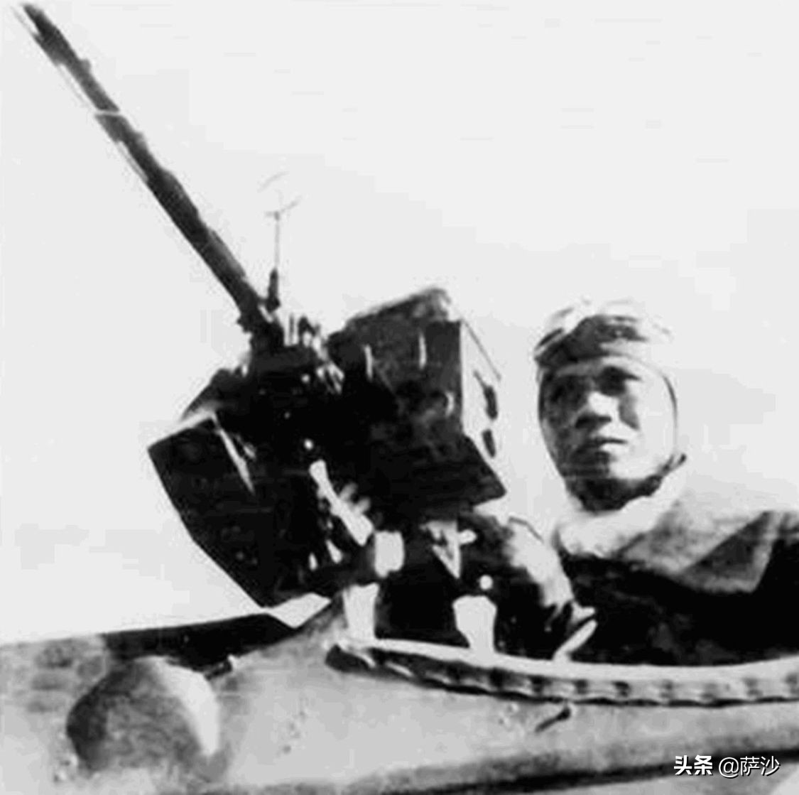 那位踢球最好的抗战飞行员已经为国捐躯了:纪念陈镇和殉国80周年