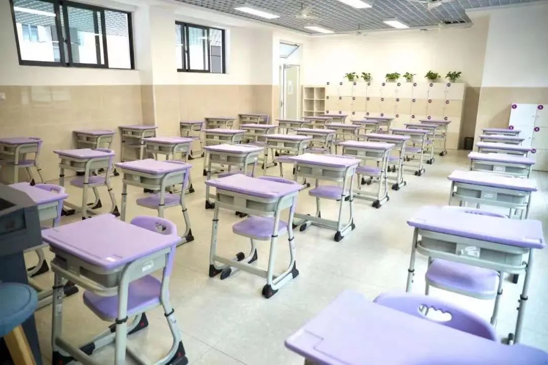 贵阳市排名前十的私立初中,公立初中和私立初中哪个好