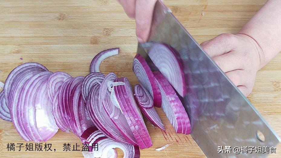 夏天洋葱最简单吃法,洋葱全身都是宝教你秘制新吃法