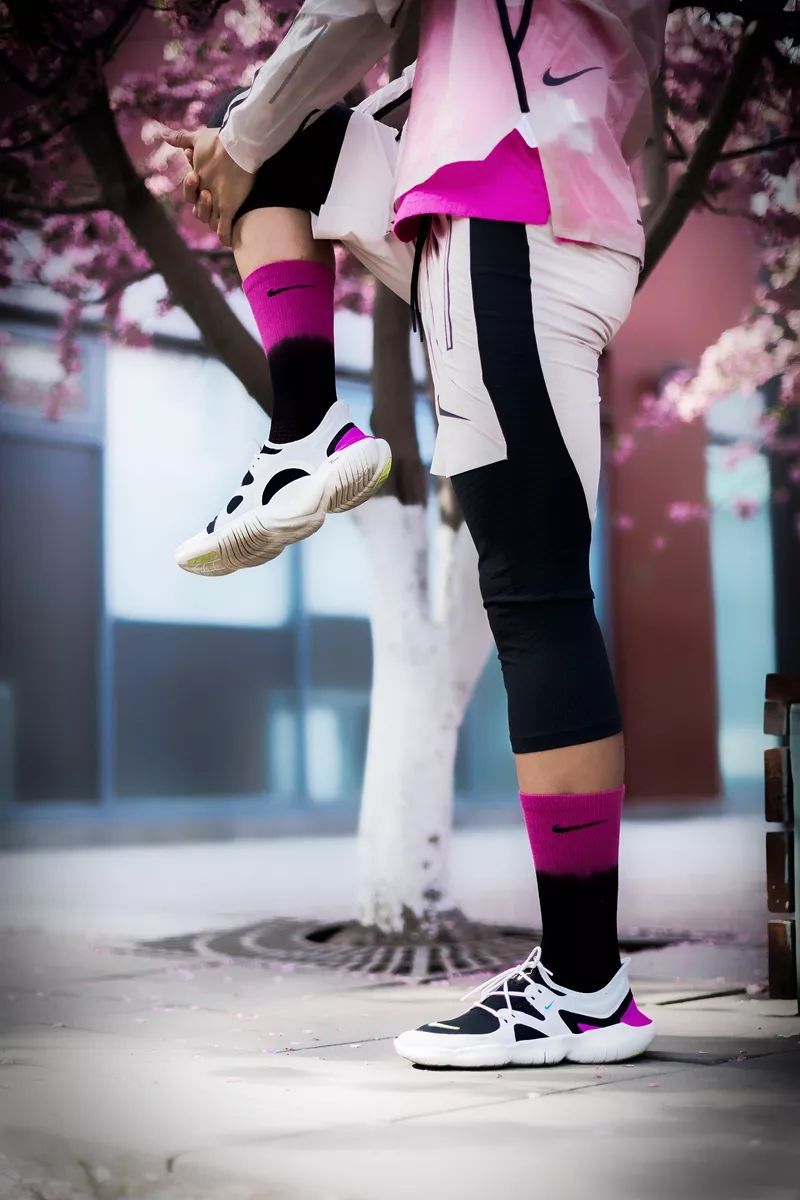 耐克目前最顶级的跑鞋,耐克的一个跑鞋