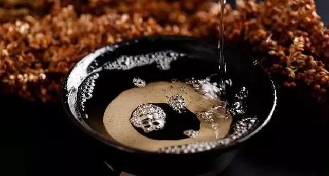 喝酱香型白酒的四大好处,喝酱香型白酒竟然还有这些好处