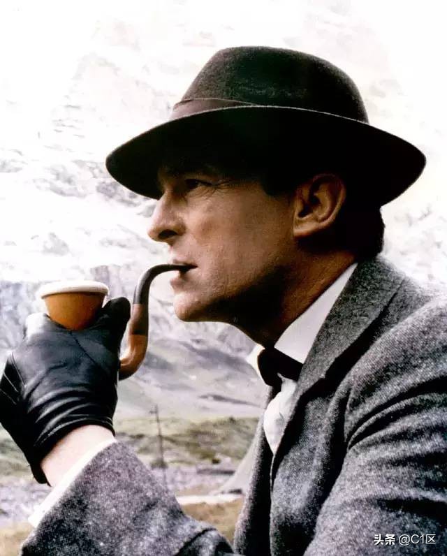 是谁杀死了福尔摩斯,谁杀死了福尔摩斯