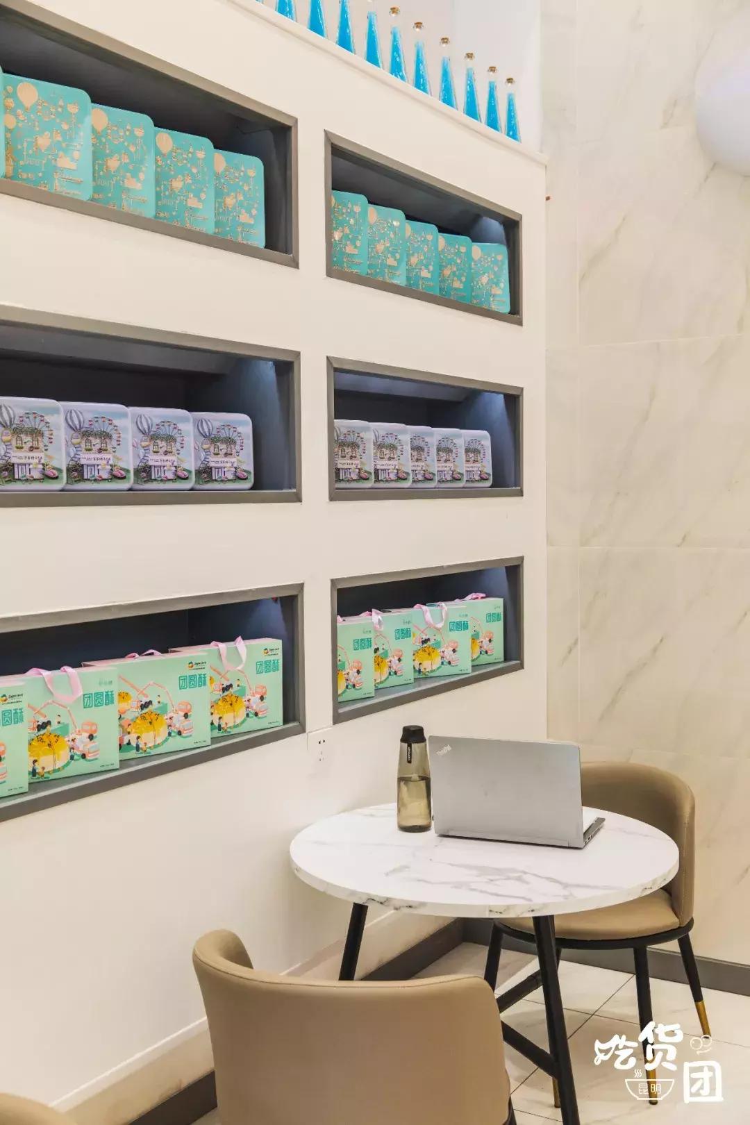 凭借一条吐司火遍全国大江南北，这次终于来到昆明了