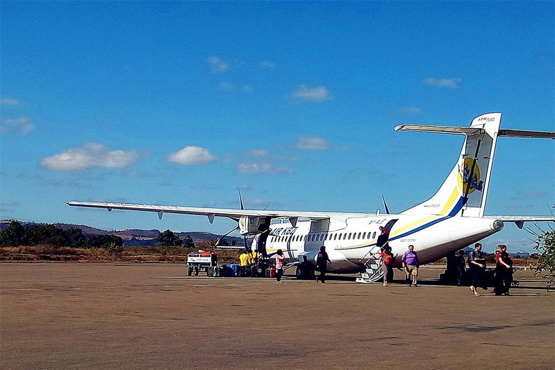 男人也爱穿裙子，30块钱能吃到7菜1汤的大餐，缅甸的冷知识